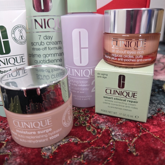 Clinique Skincare Collection - Lavender, Mint, and Peach - Picture 8 of 8